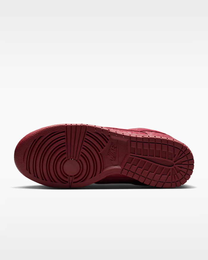 Nike Dunk Low Crocodile Team Red