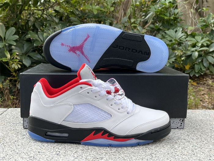 Air Jordan 5 Low “Fire Red”