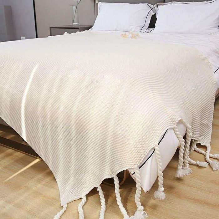 Нэхмэл нөмрөг, бүтээлэг