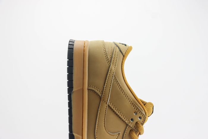 Nike Dunk Low Retro SE Wheat