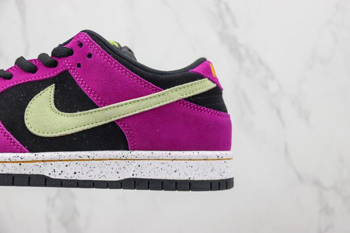 Nike SB Dunk Low Pro ACG Terra Red Plum