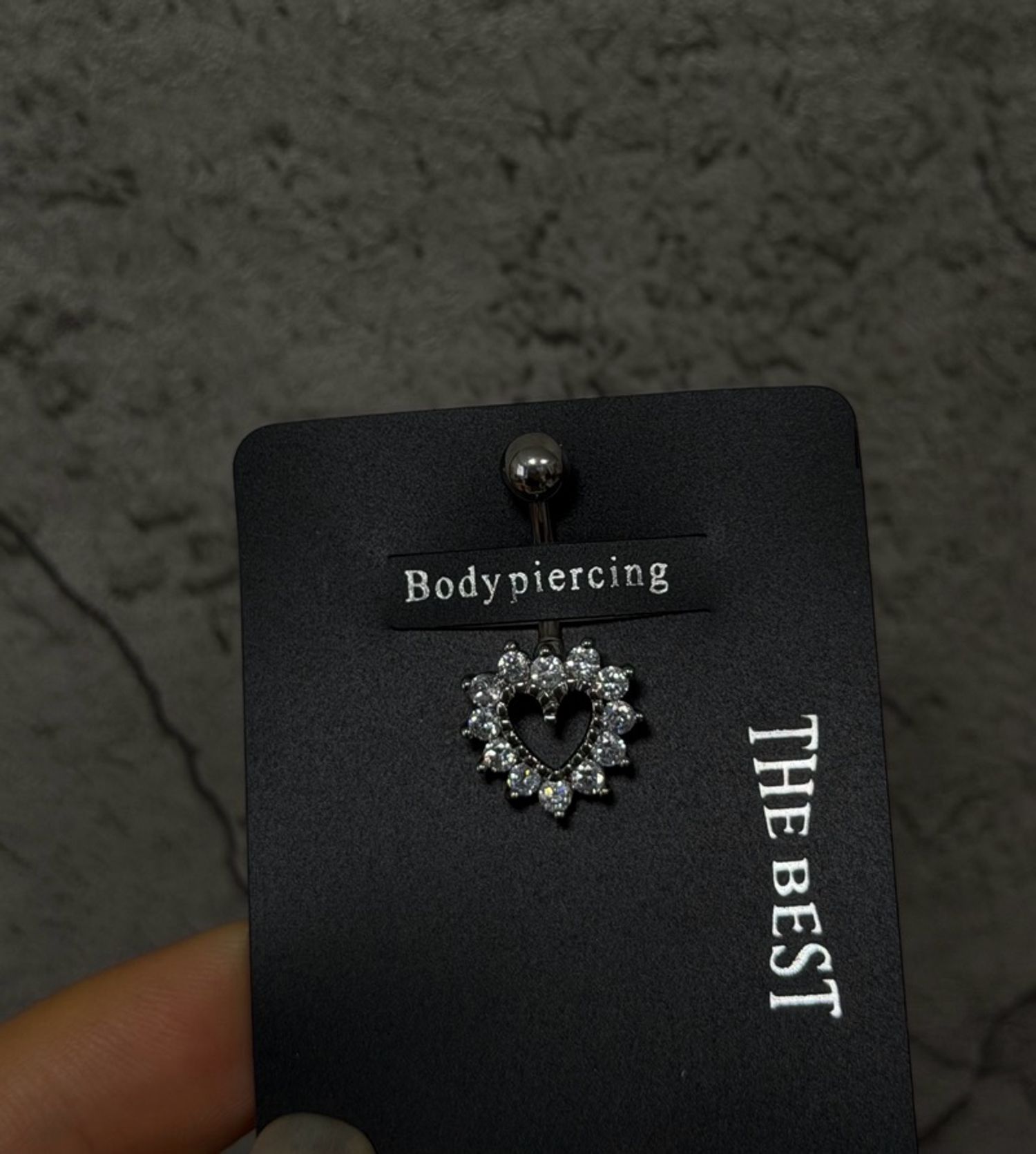 Хүйсний ээмэг 