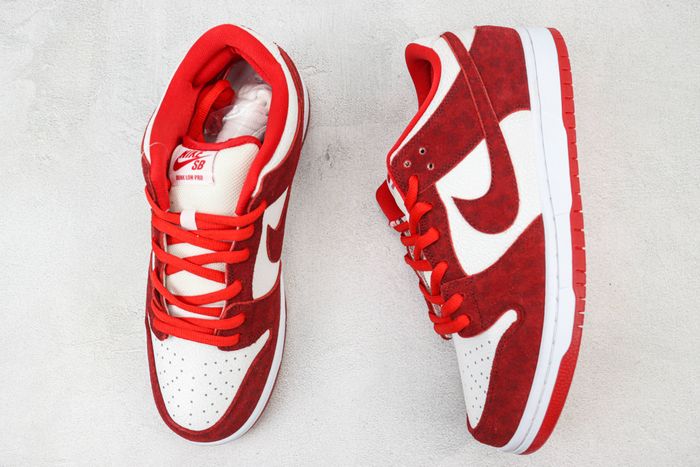 Nike SB Dunk Low Premium 'Valentines Day' 2014 