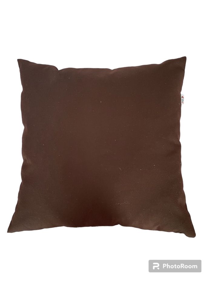 шоколадан бор өнгөтэй дэр