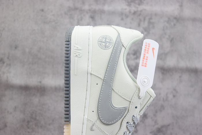 Nike Air Force 1 Low 348