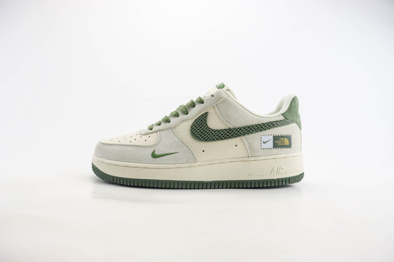 Nike Air Force 1 Low x the north face 29
