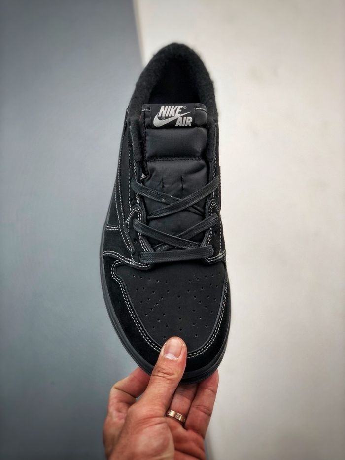 Travis Scott x Air Jordan 1 Low