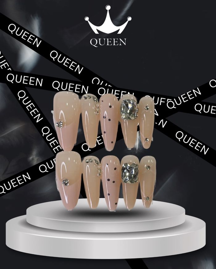 Наадаг хумс 