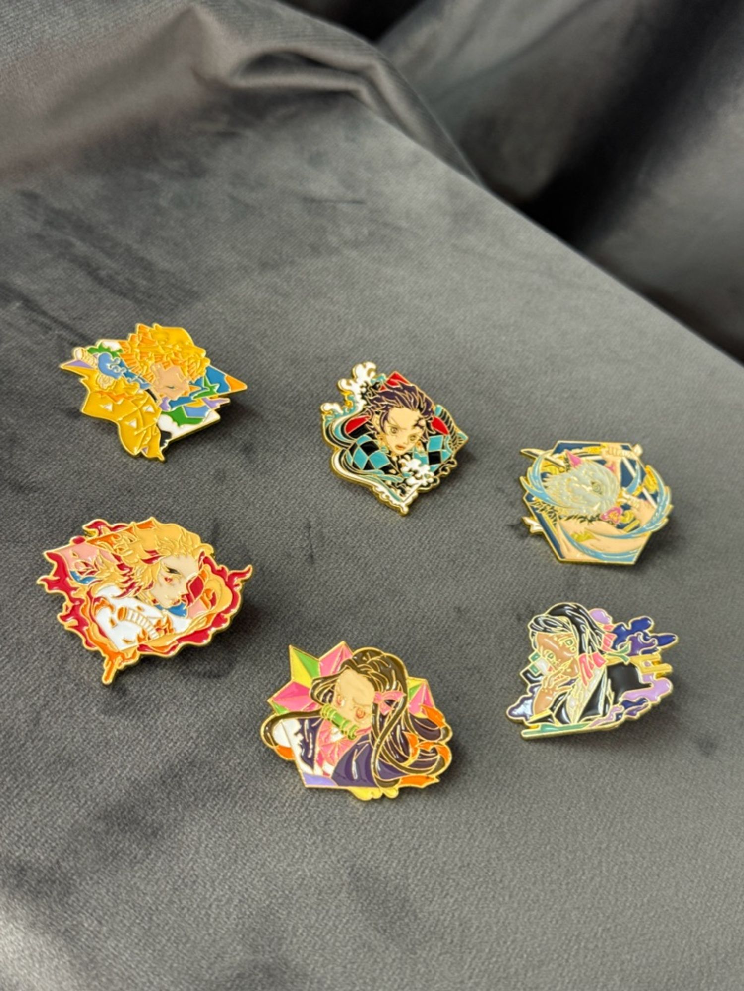 Demon Slayer - тэмдэг