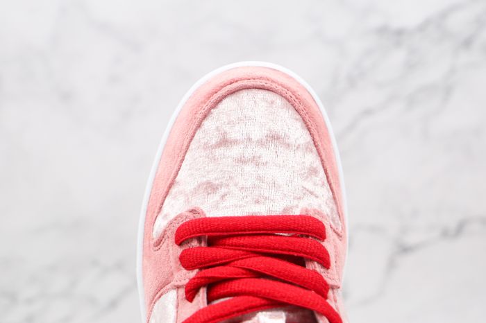 Nike SB Low Dunk Low x Strangelove