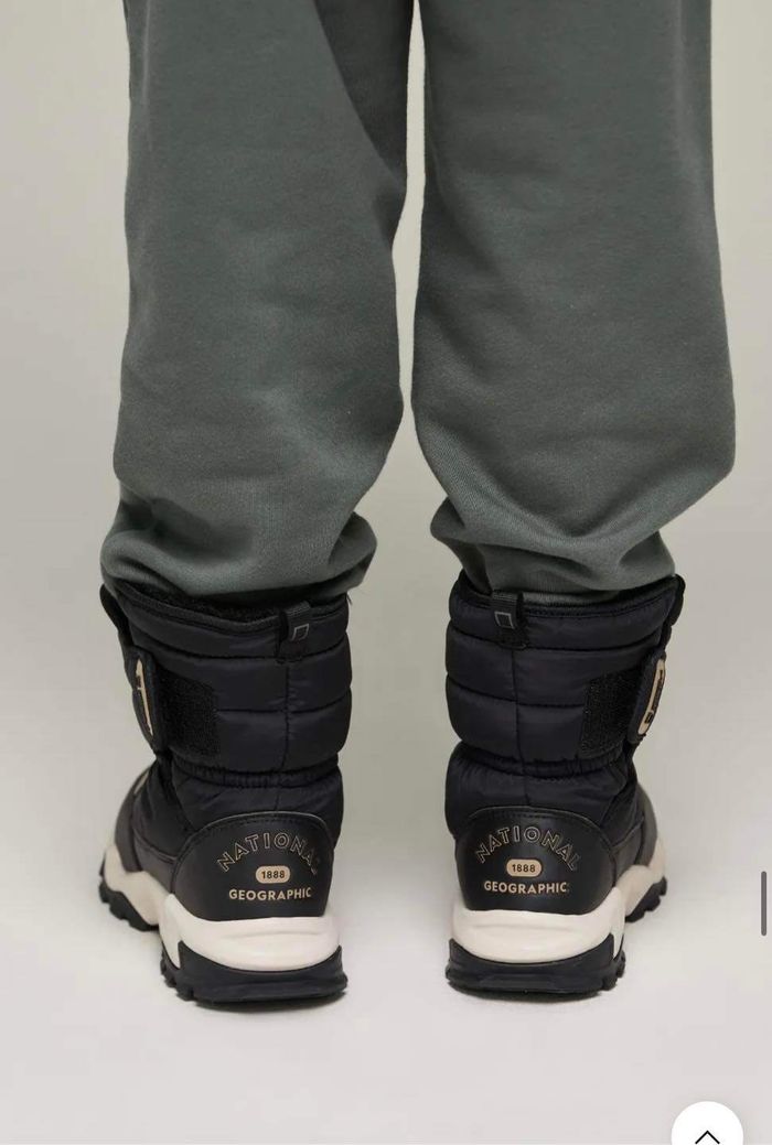 𝗡𝗮𝘁𝗶𝗼𝗻𝗮𝗹 𝗚𝗲𝗼𝗴𝗿𝗮𝗽𝗵𝗶𝗰 - Mono winter boots 