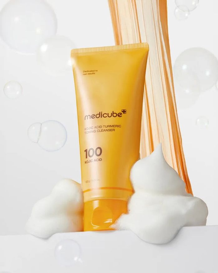 Turmeric KojicAcid Whip Cleanser