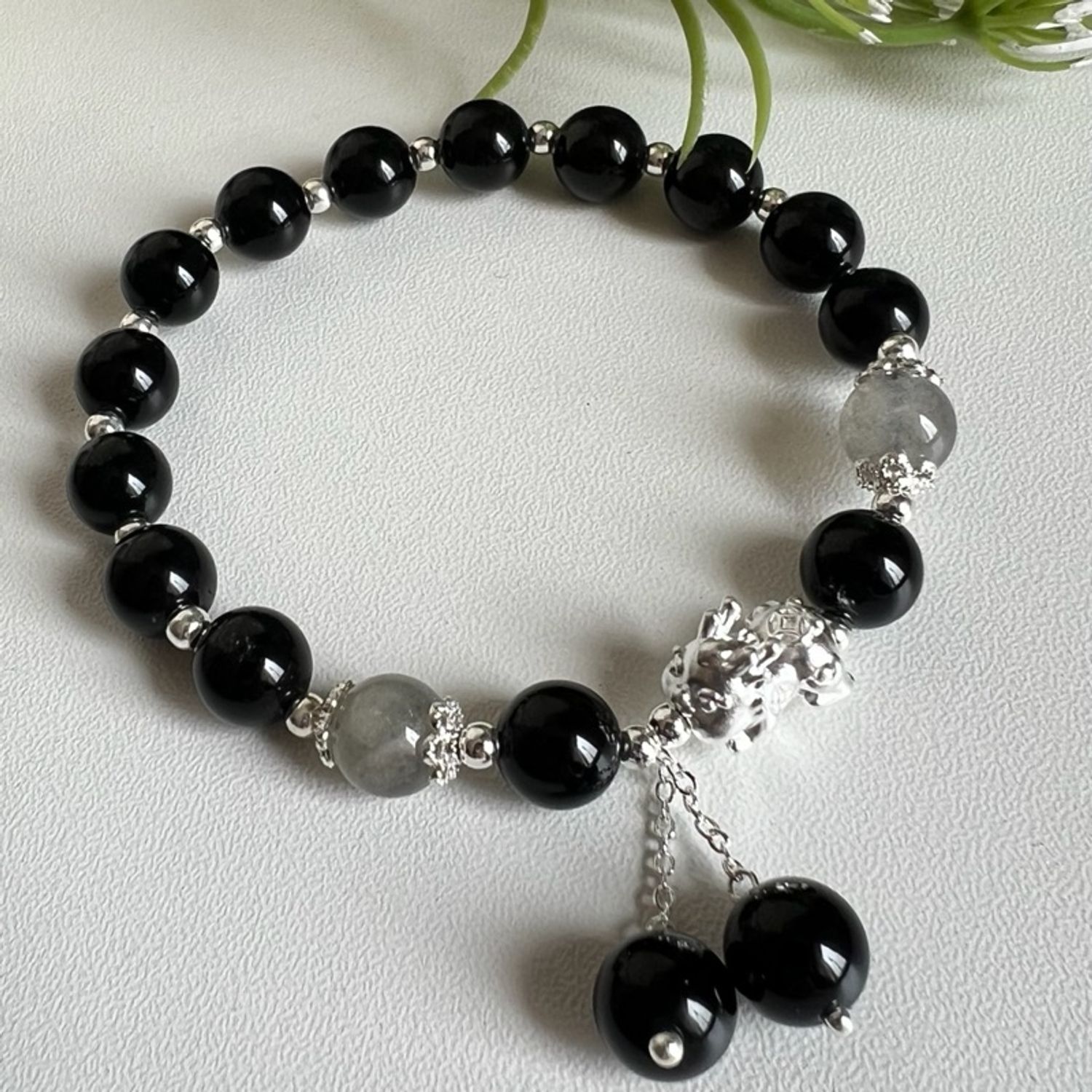 Обсидиан, лабрадорит, мөнгөн бугуйвч