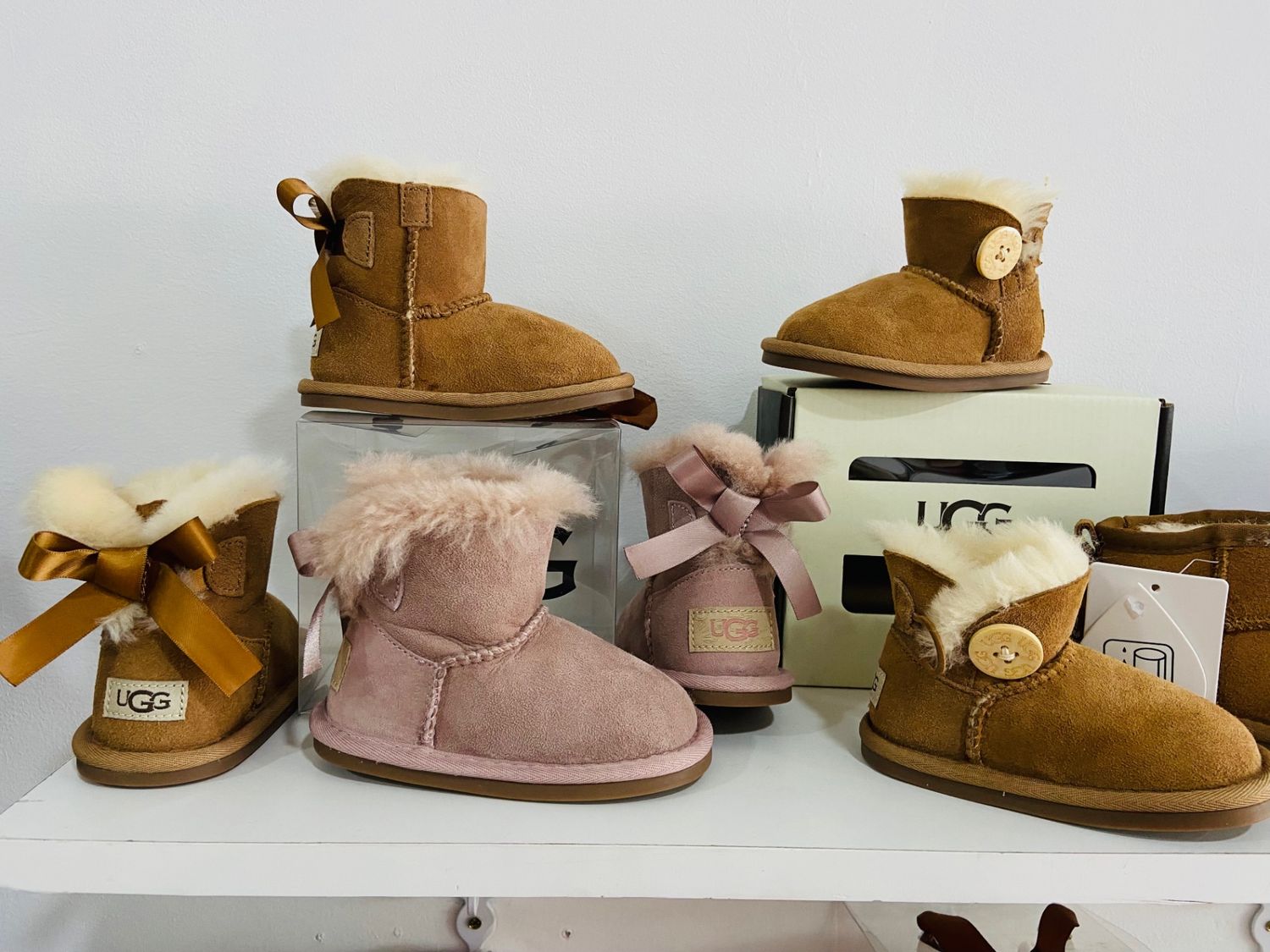 Baby UGG захиалгаар ирнэ