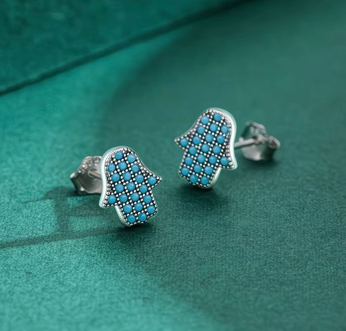 Хамса оюу ээмэг