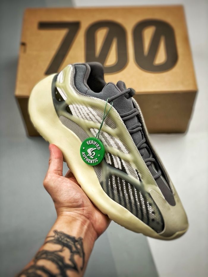 YEEZY 700 V3 “Fade Salt”