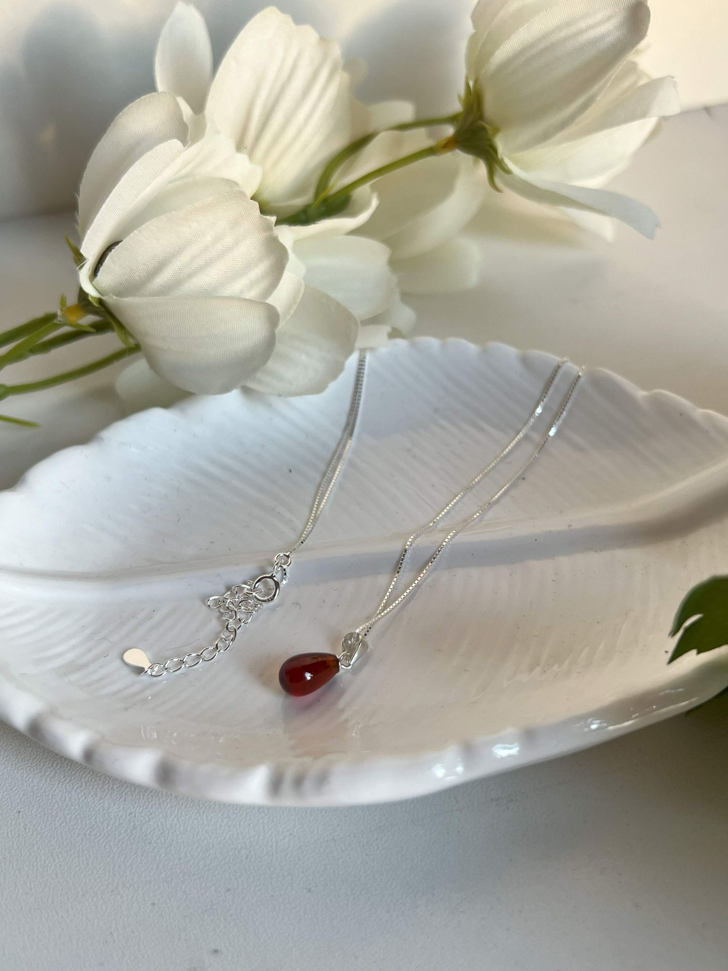 "Foxy" анар, мөнгөн хүзүүний зүүлт