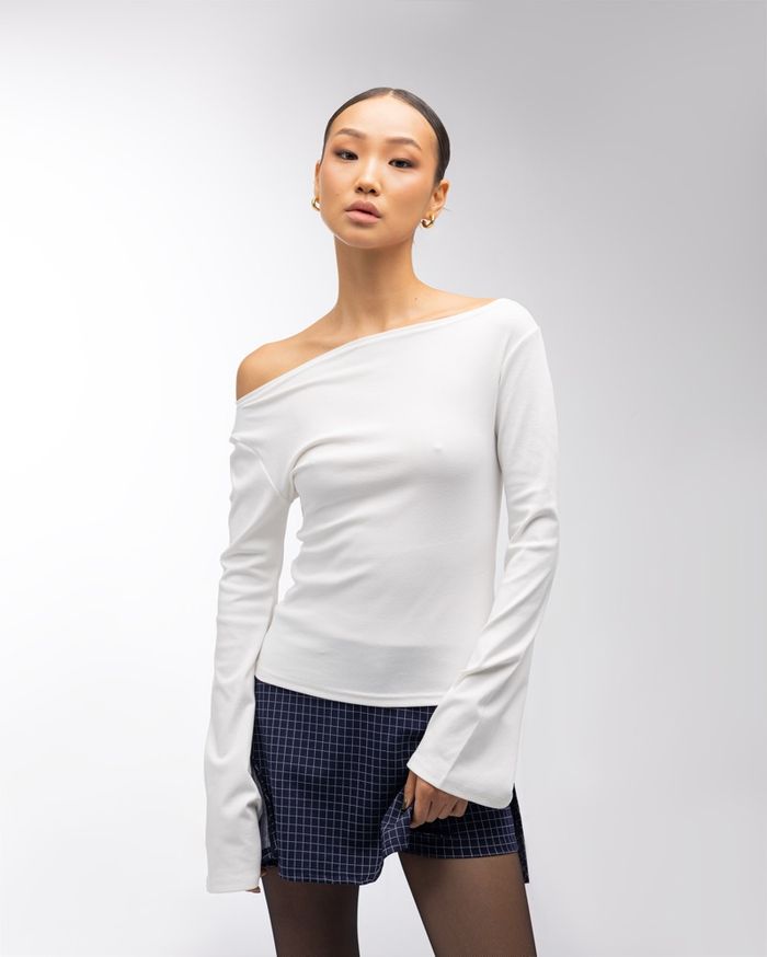 Y2K off shoulder top