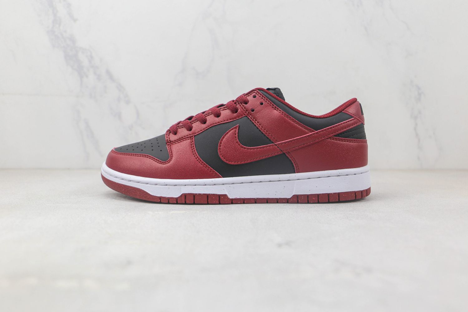 Nike Dunk Low Next Nature Black/Team Red
