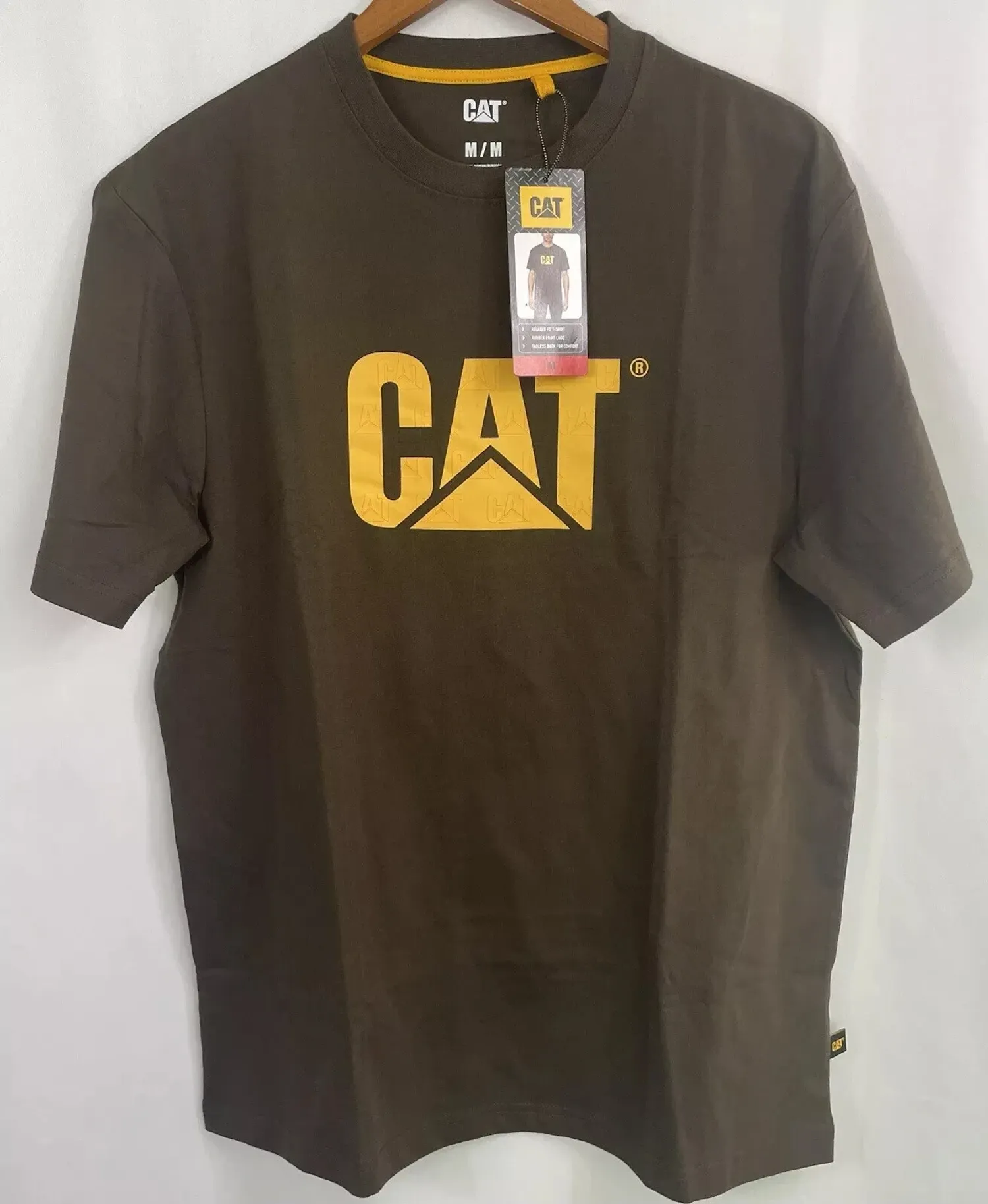 CAT Men's Classic Short Sleeve Logo Tee for Men, Soft and Comfortable Brown, Size L