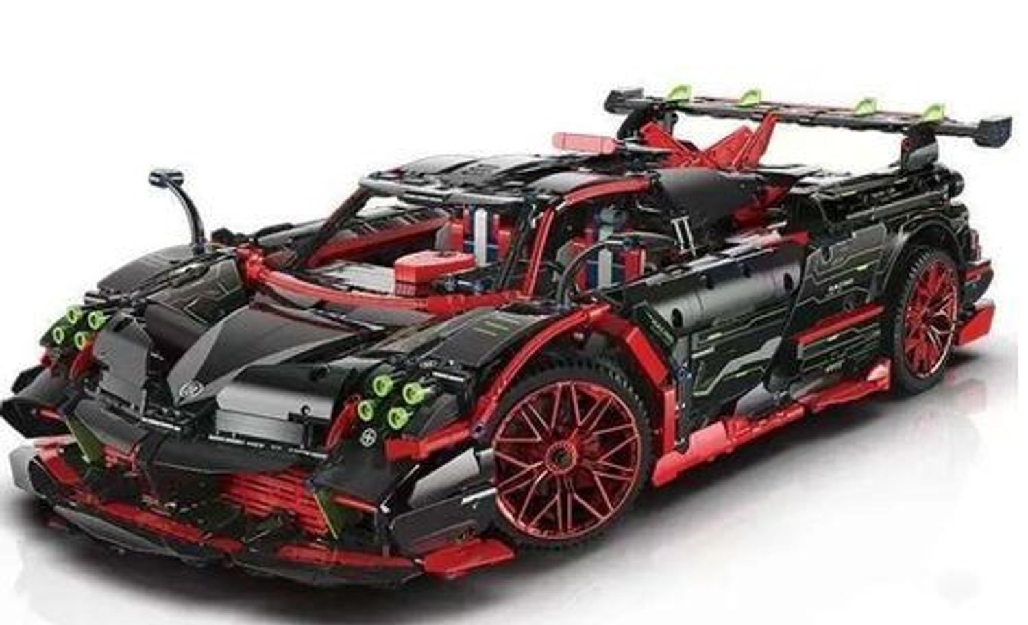 Pagani Lmolia 