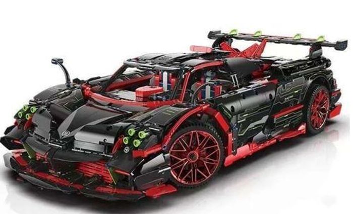 Pagani Lmolia 