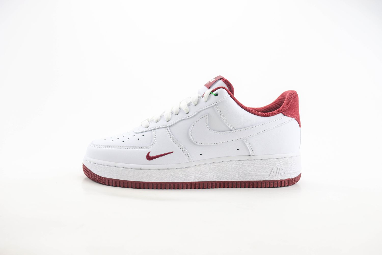 Nike Air Force 1 Low '07 LV8 White Team Red