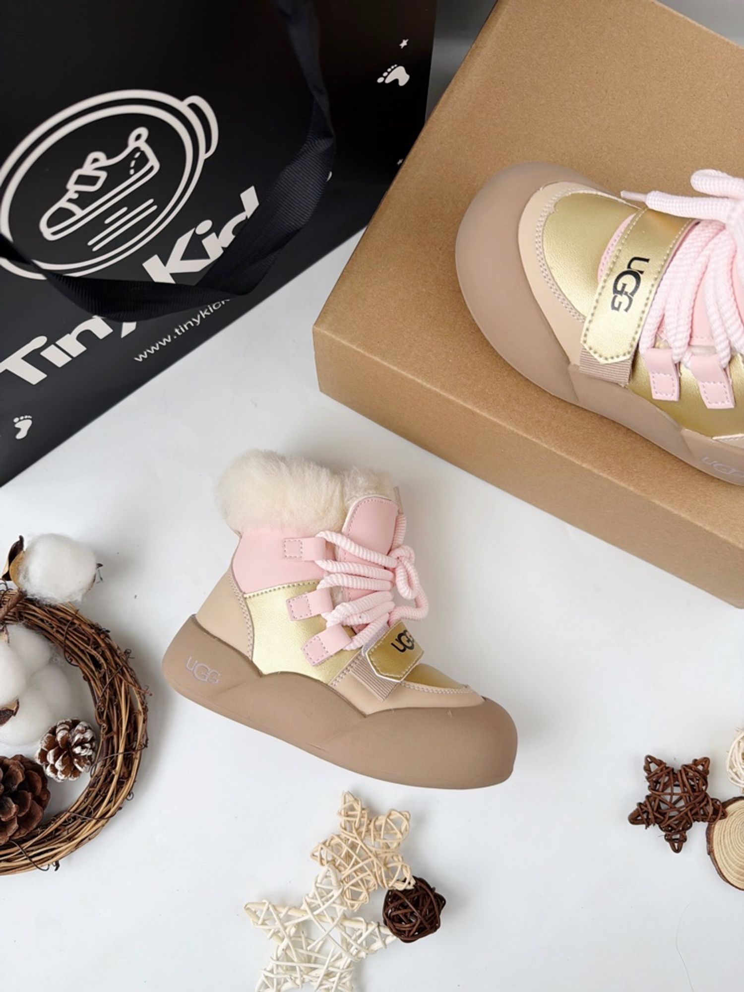 UGG High Pinky Soft Chukka