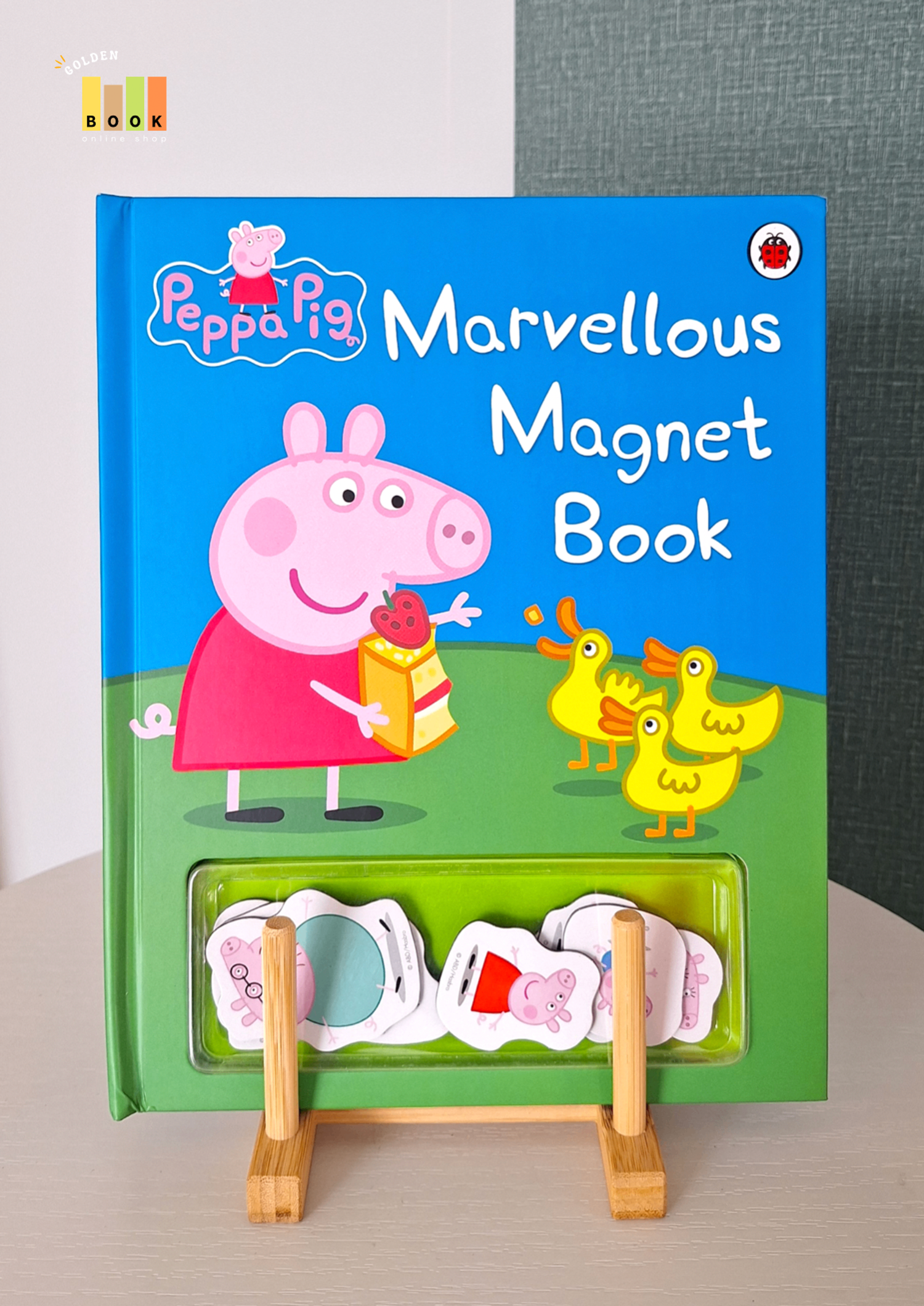 Peppa Pig Marvellous Magnet Book