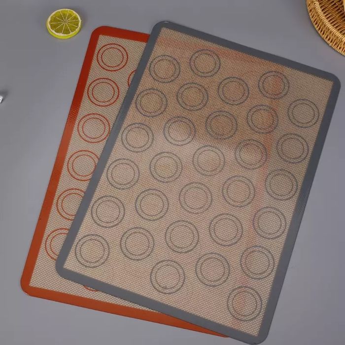 Macaron mat (Макарон дэвсгэр)