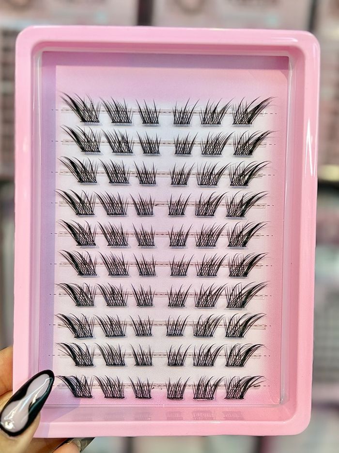 Наадаг сормуус