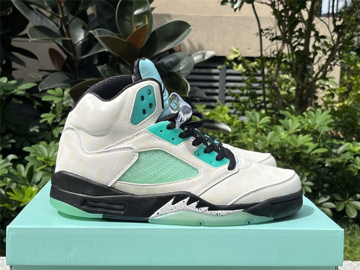 Air Jordan 5 “Island Green”