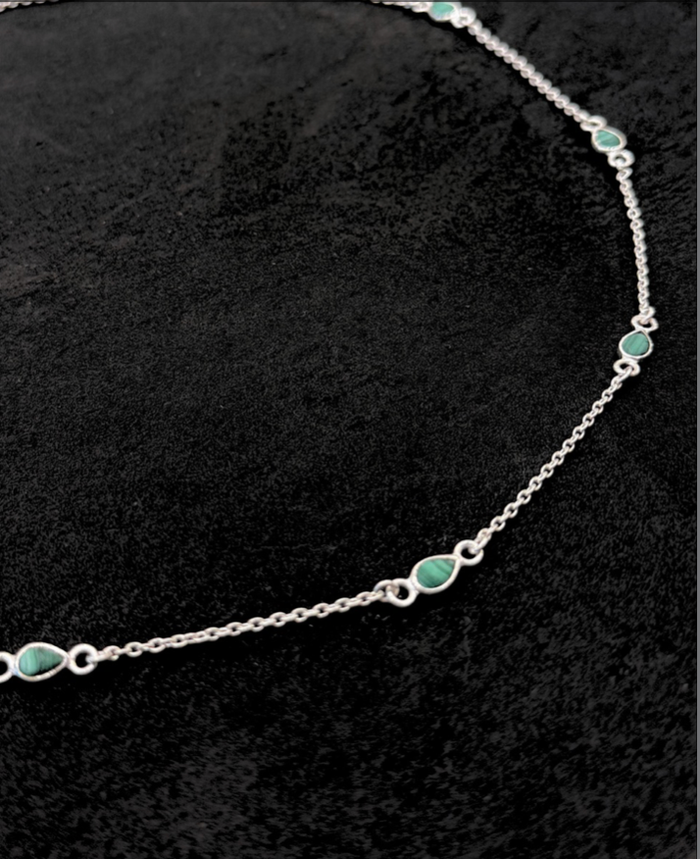 Malachite necklace/Ногоолин зүүлт
