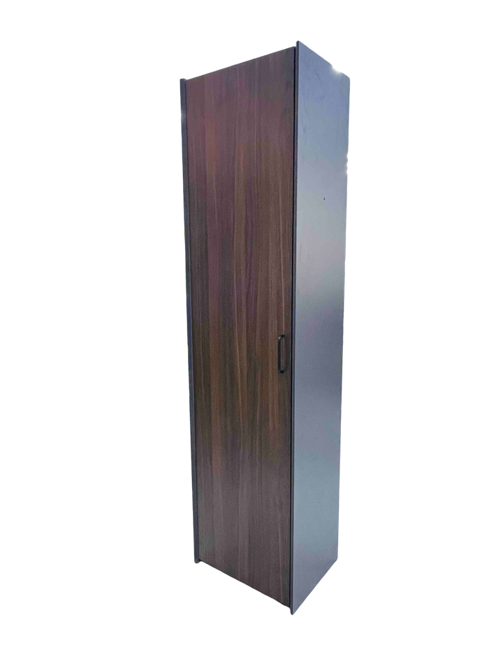 Хувцасны модон шүүгээ