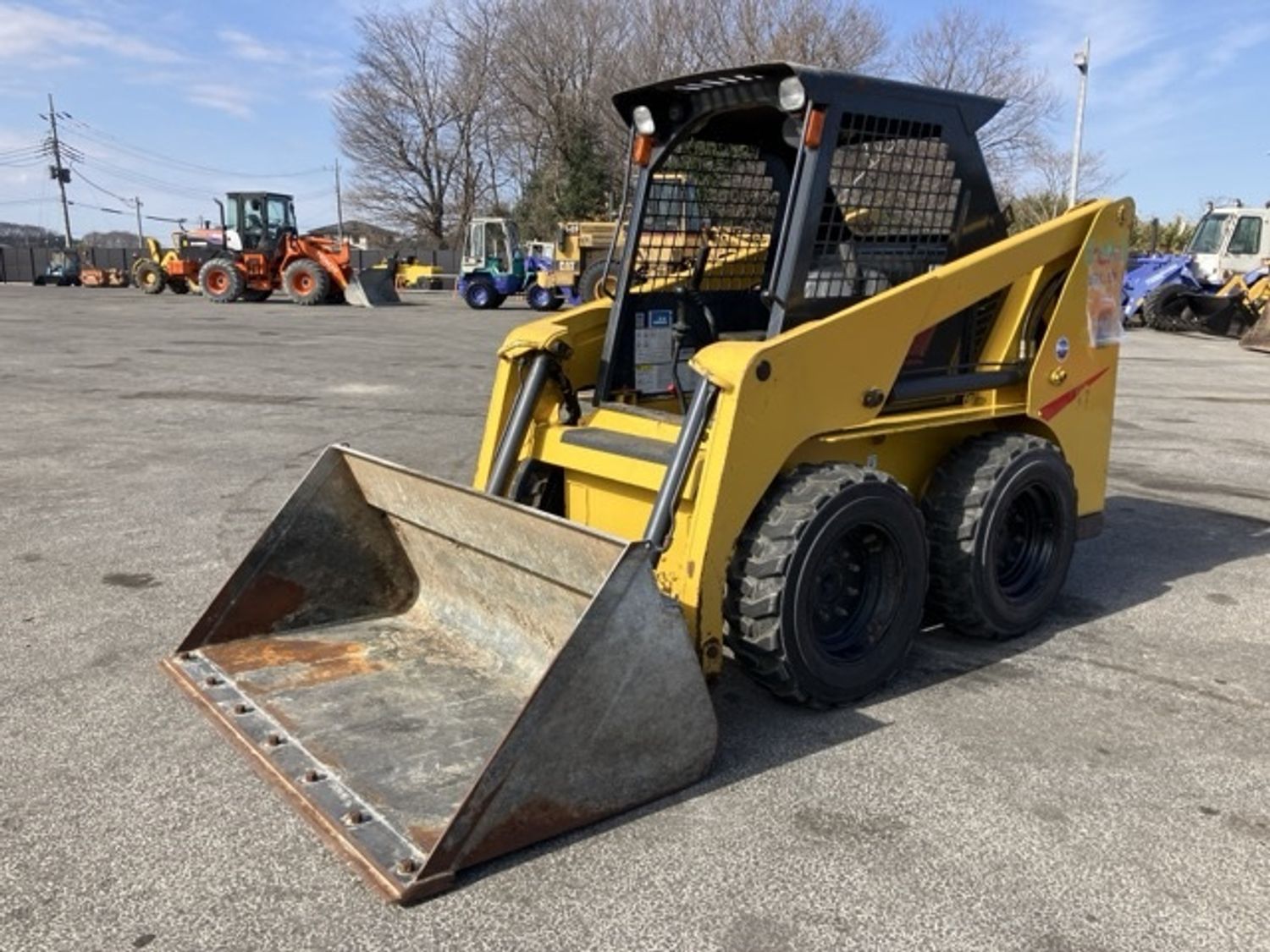 Mitsibushi skid steer