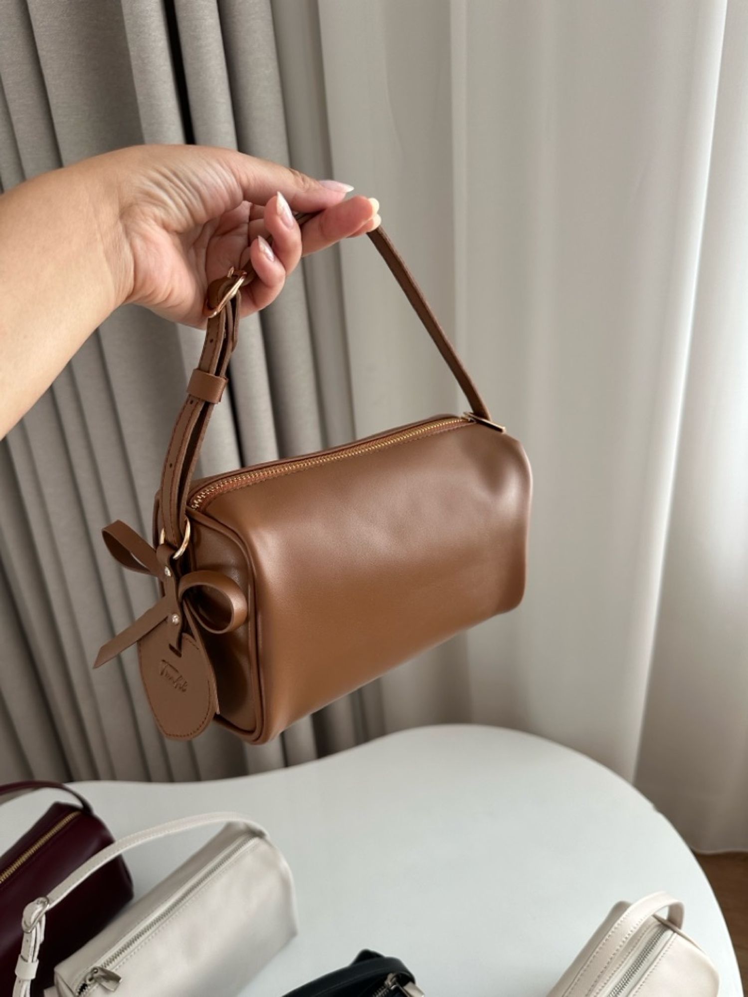 https://cdn.zochil.shop/12fa3ae5-2908-4ef0-ae23-f9300f87687b_t1500.jpg