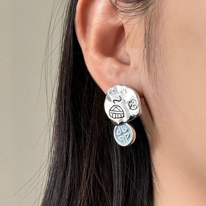 Монгол ээмэг 