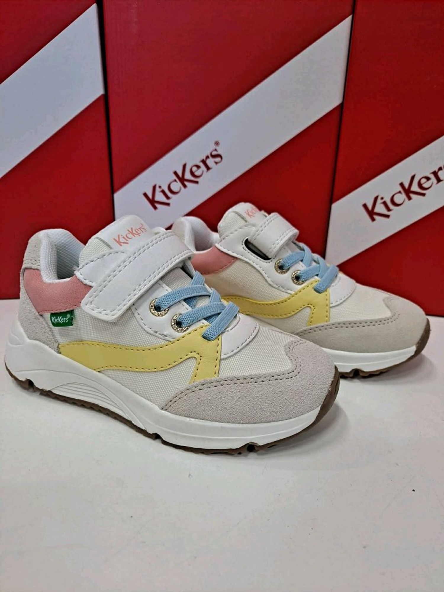 KicKers Цэвэр арьсан 