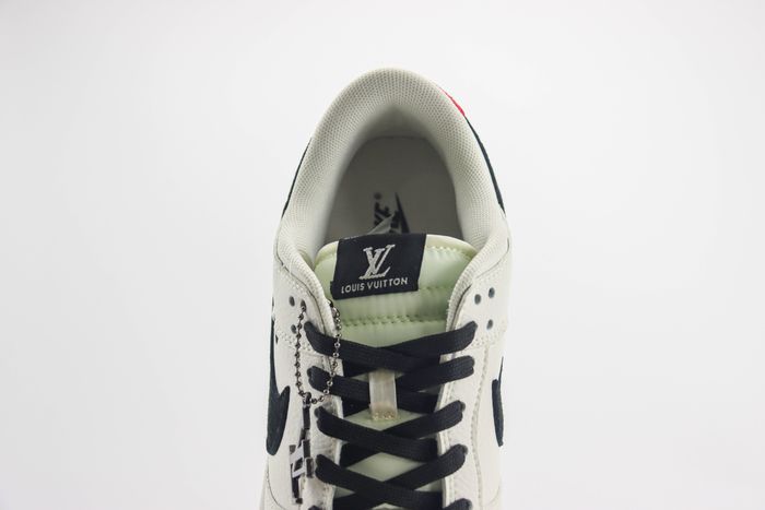 Nike SB Dunk Low x LV 73