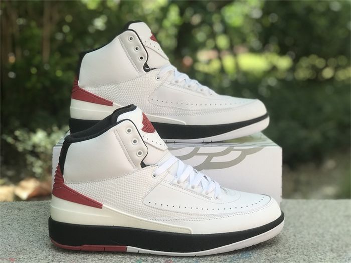 Air Jordan 2 OG “Chicago”