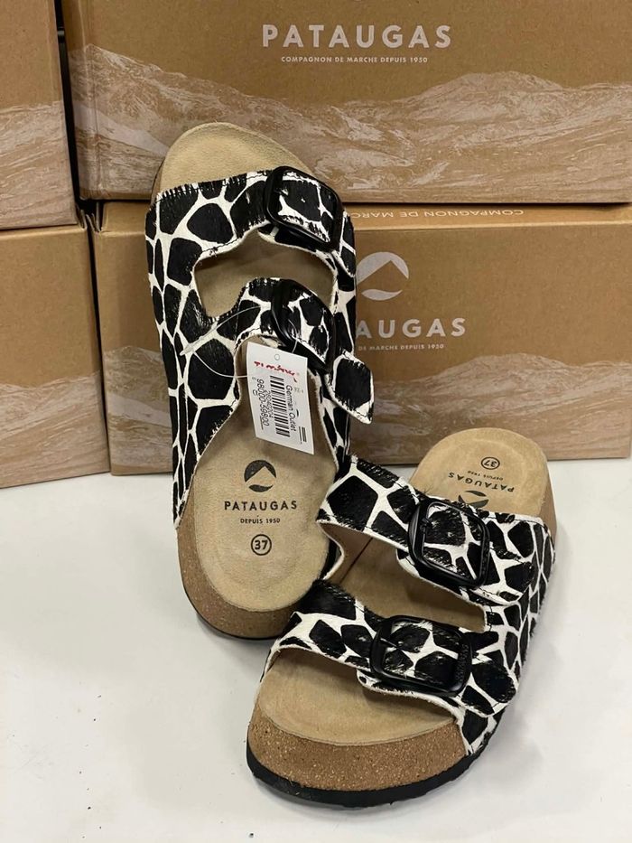 Pataugas black and white