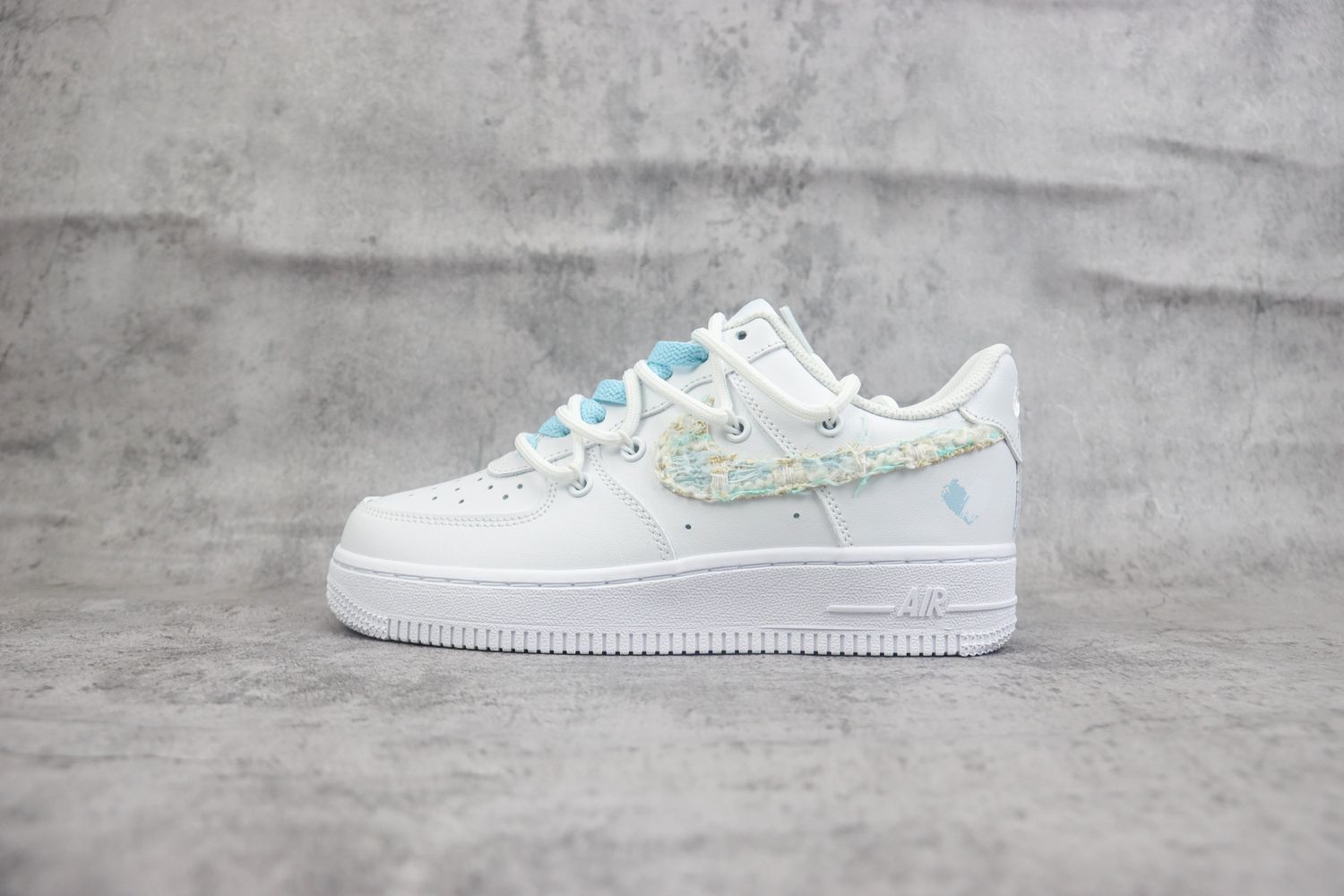 Nike Air Force 1 Low 358
