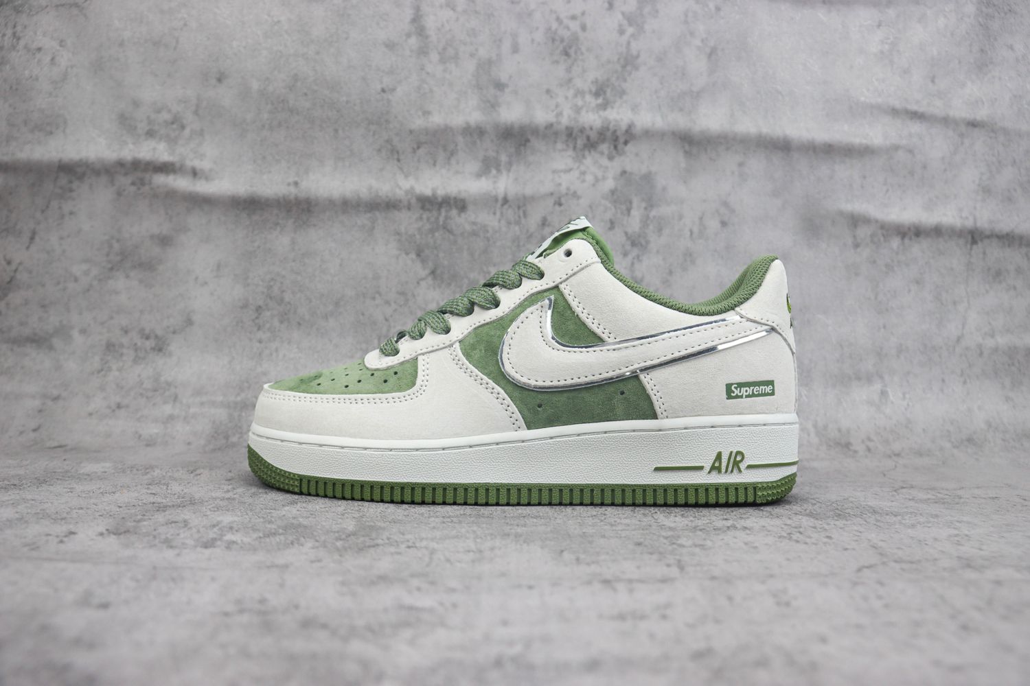 Nike Air Force 1 Low x supreme 98