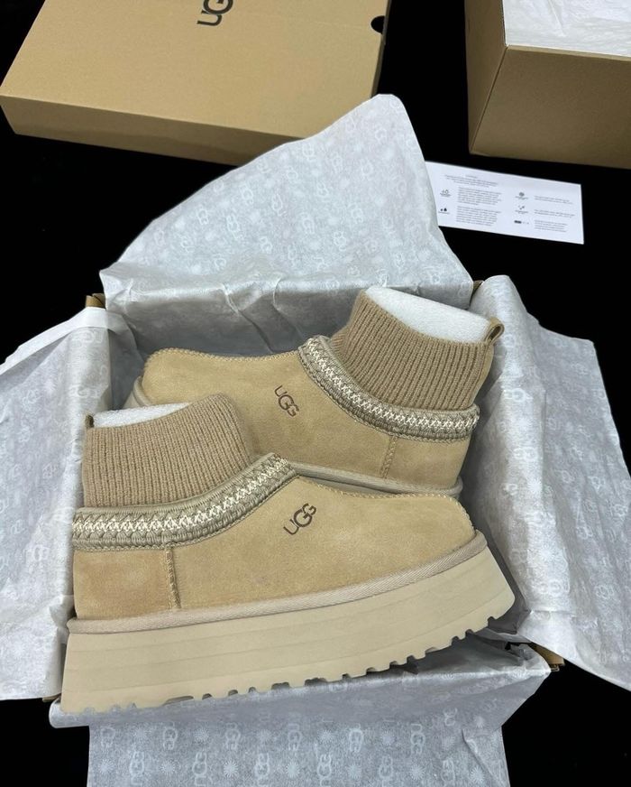 UGG Sock's Sand