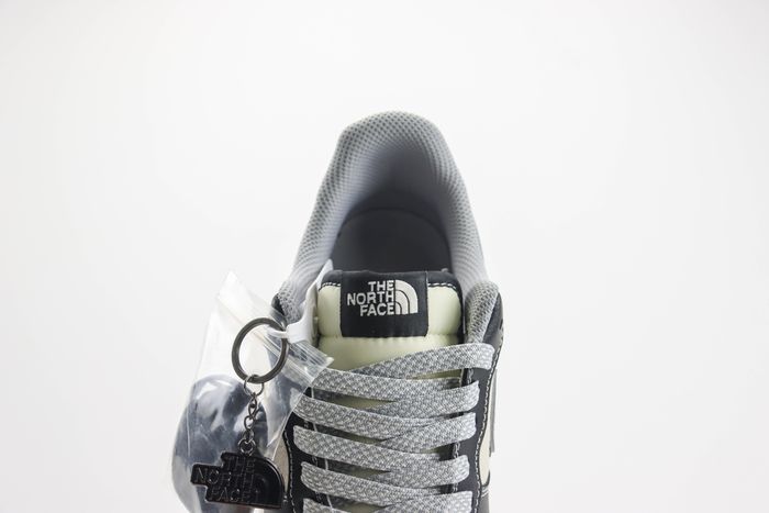 Nike Air Force 1 Low x the north face 15