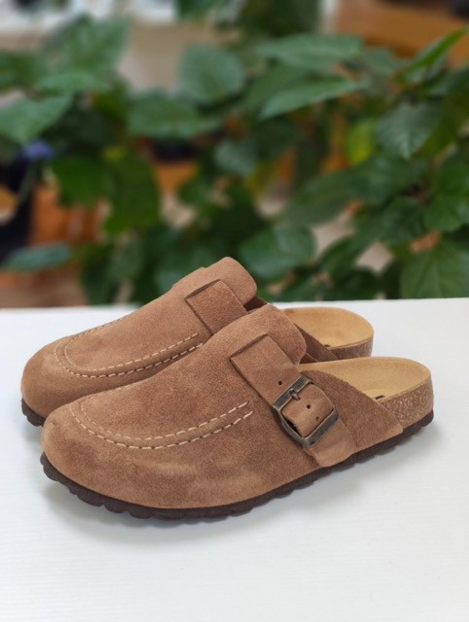 Marpen Slippers  /tw59/