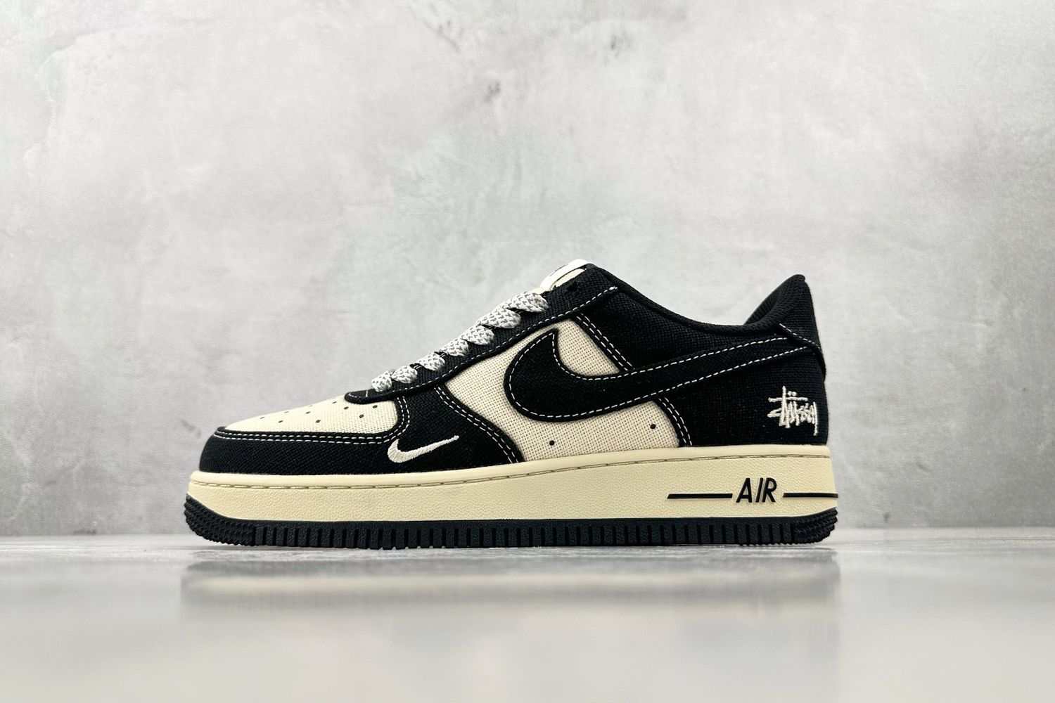Nike Airforce 1 Low x Stussy 03