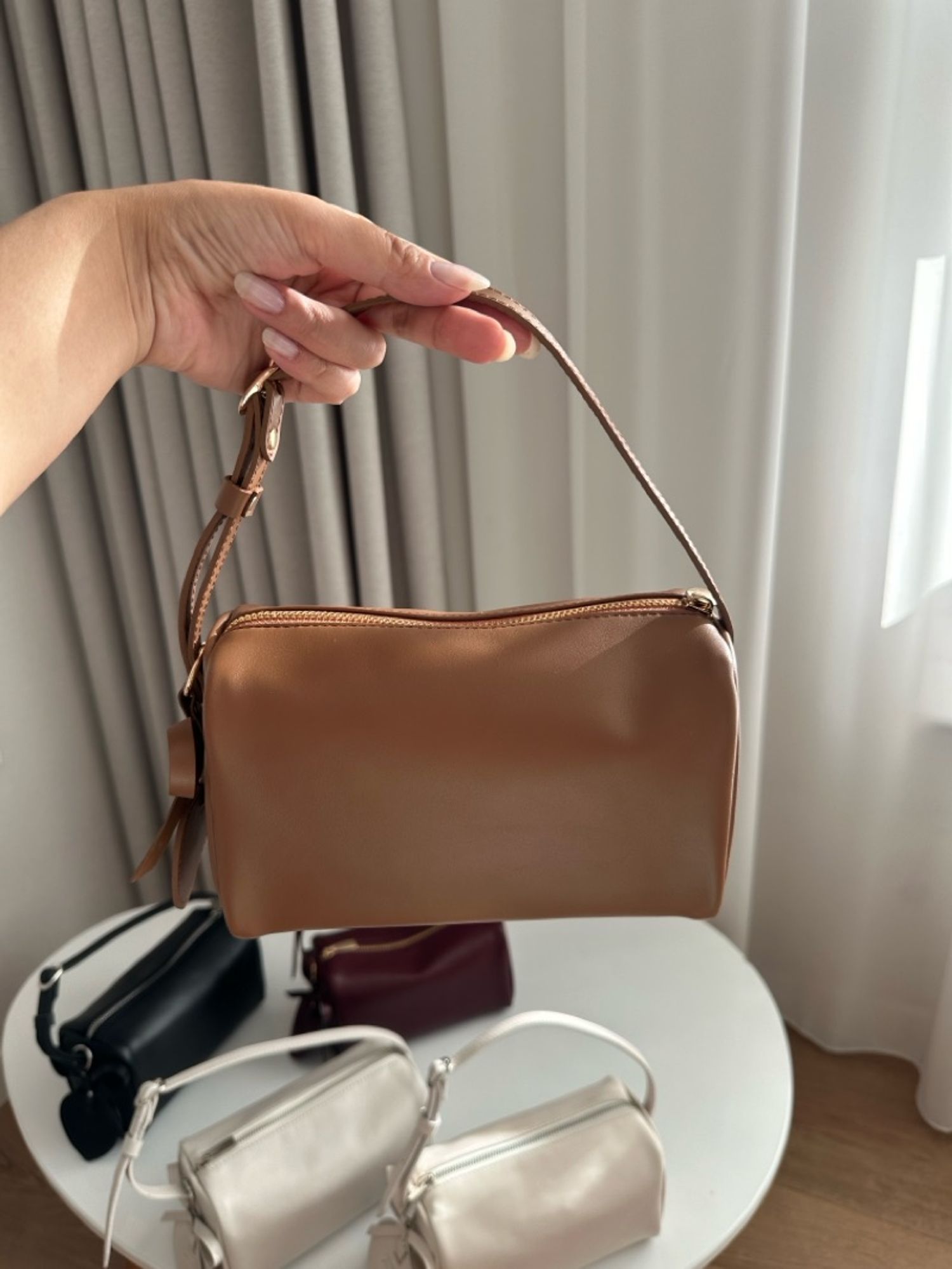 https://cdn.zochil.shop/14f9eece-0772-41df-8210-d6142b59b87f_t1500.jpg