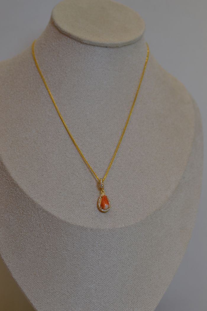 момо шүрэн кулон