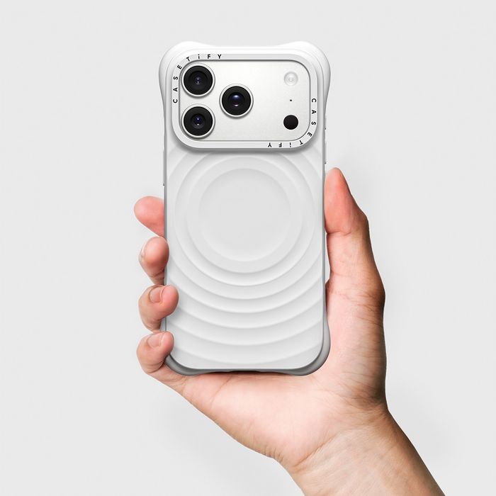 17 Pro Ripple case white